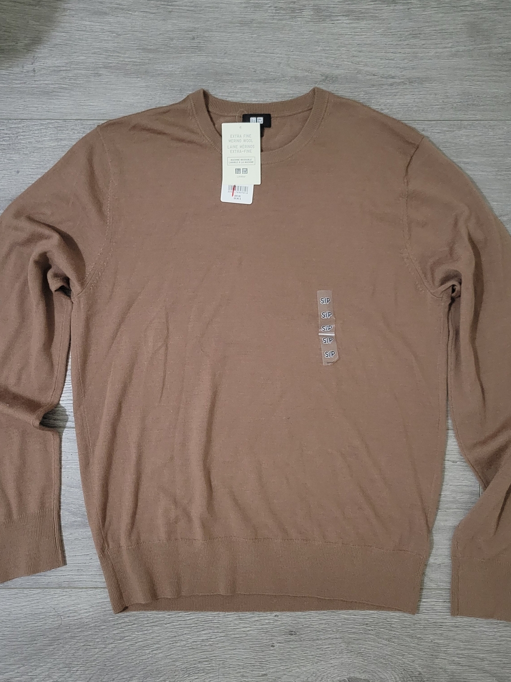 (Brand New) Uniqlo Merino Wool Sweater Men's Small